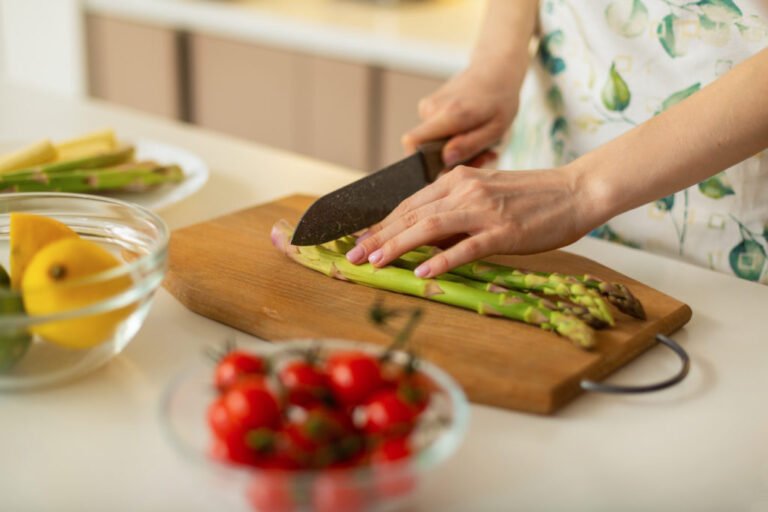 Frühlingsmenü für Senioren – leichte, saisonale Rezeptideen